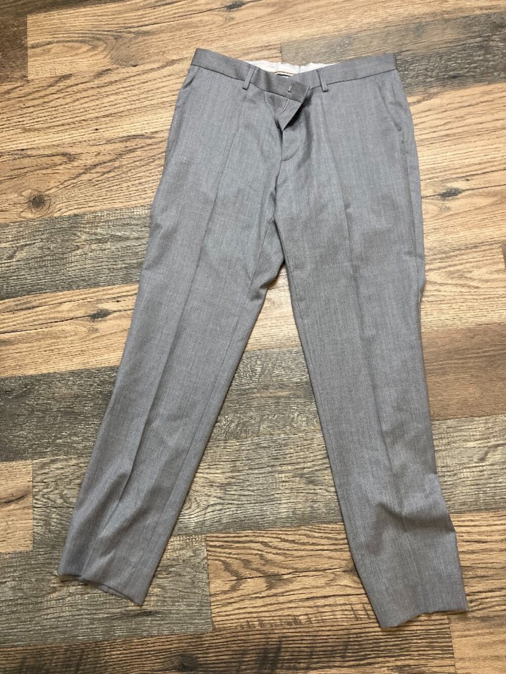 Hugo Boss Men’s 34R L31 Light Gray Dress Pants Suit Trousers Flat Front